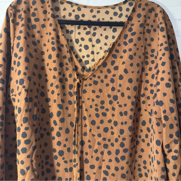 Shein Curve Long Sleeve Blouse - Picture 3 of 5